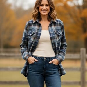 WomensPendleton 100% Virgin Wool Blue Plaid Snap Front Western Flannel Shirt XL